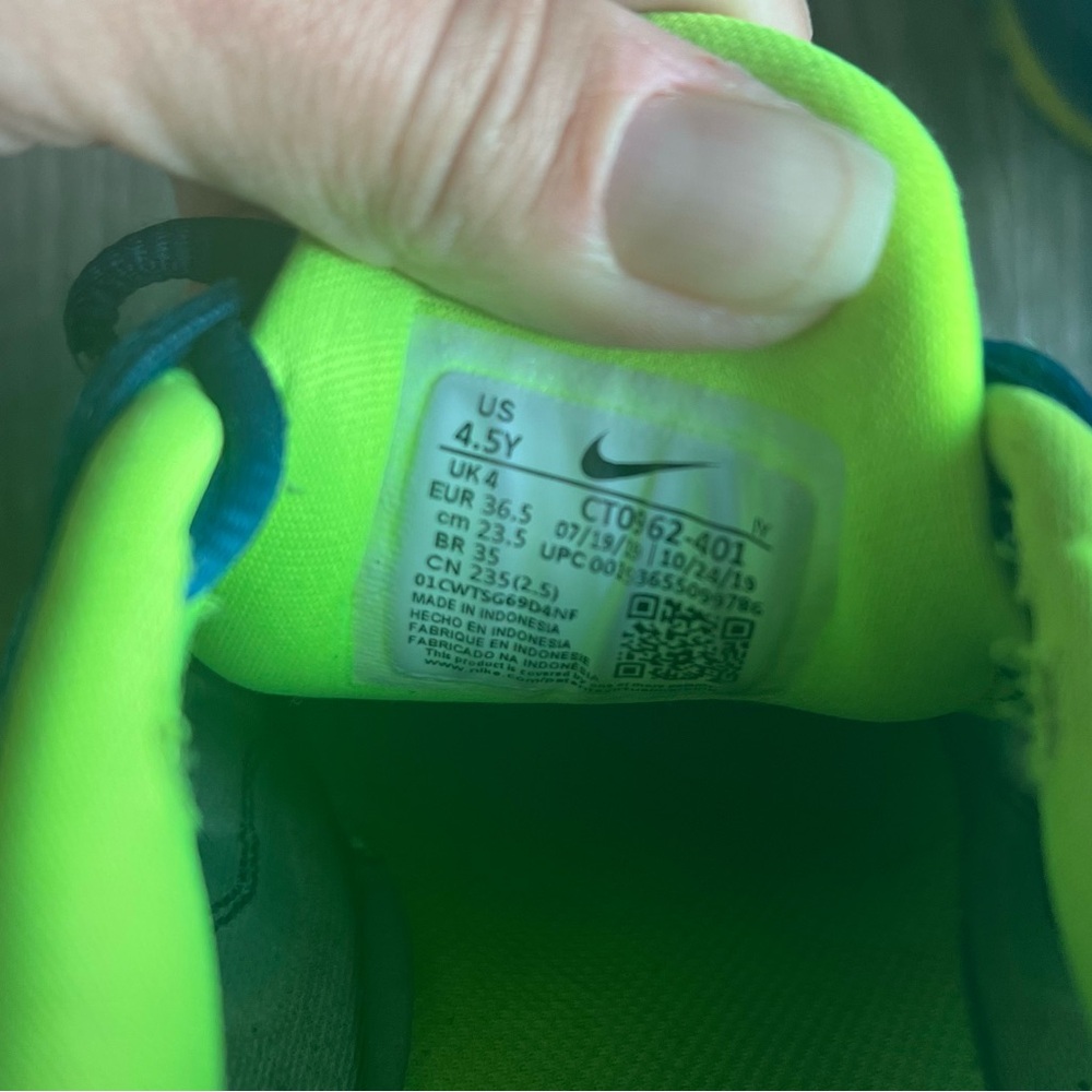 Kid Nike sneakers, size 4.5Y.